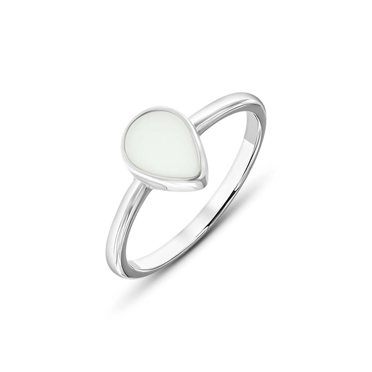 Ring in massief witgoud met een druppelvormige moedermelkhars in het midden, elegant en minimalistisch van ontwerp.