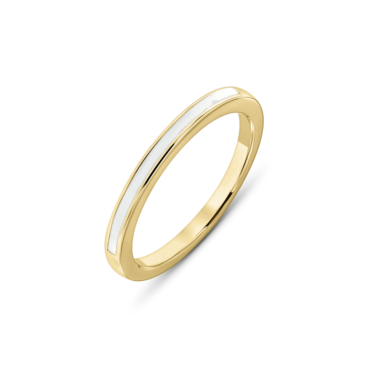 Massief geelgouden ring met een gladde afwerking en een vlak van moedermelkhars aan de bovenkant.