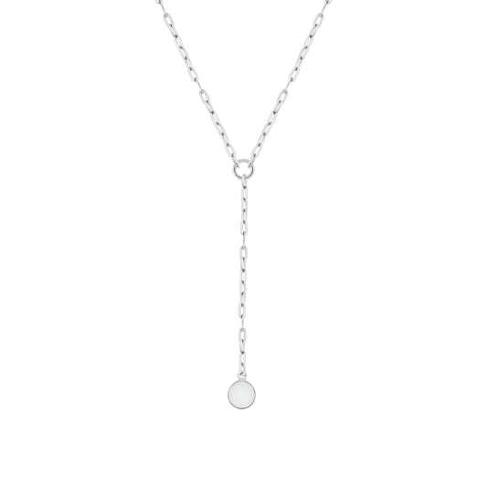 Ketting van 925 zilver met een lange schakel en een hangende hanger met een ronde moedermelkhars in het midden.